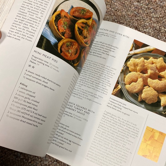 The Essential fingerfood cookbook by bay books - Picture 3 of 8